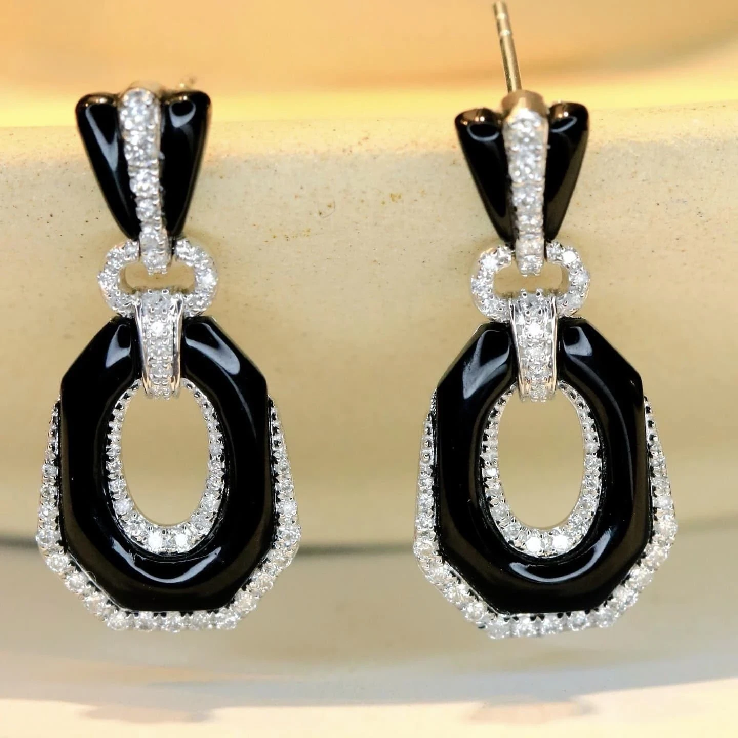 18K天然鑽石-黑瑪瑙耳環 - 第5張圖 18K天然鑽石-黑瑪瑙耳環