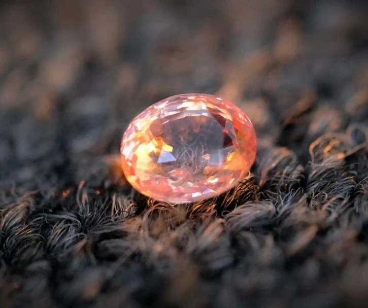 認識「蓮花剛玉」：帕帕拉洽科普，珠寶賣家不告訴您的選購秘訣都在這裡