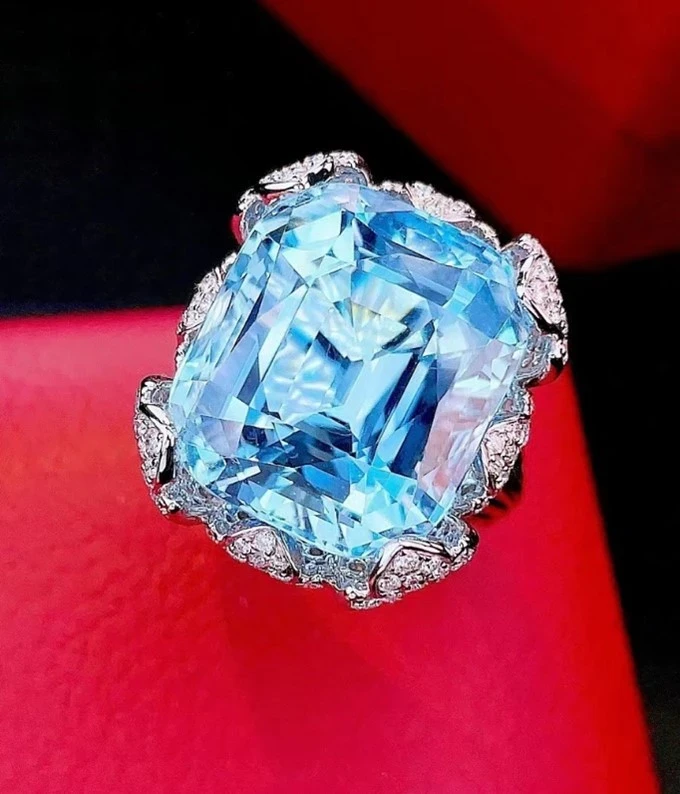 如何挑選海藍寶？鑑定標準與挑選指南