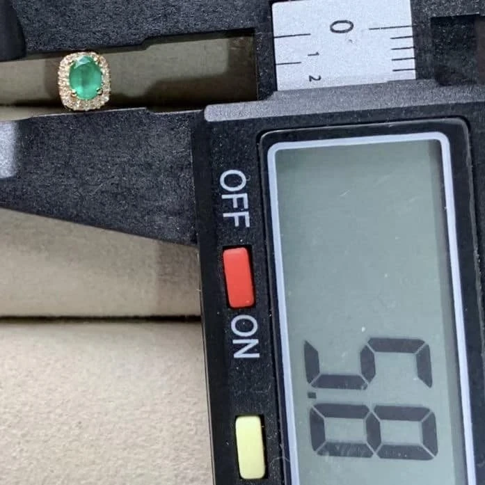 18K天然鑽石-祖母綠貴族風耳環