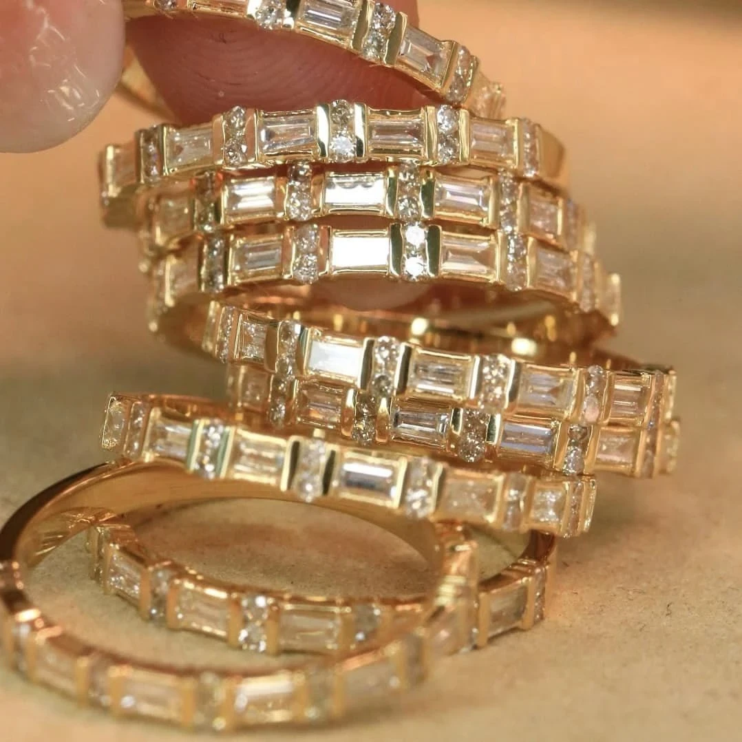 18K天然鑽石-T方型戒指