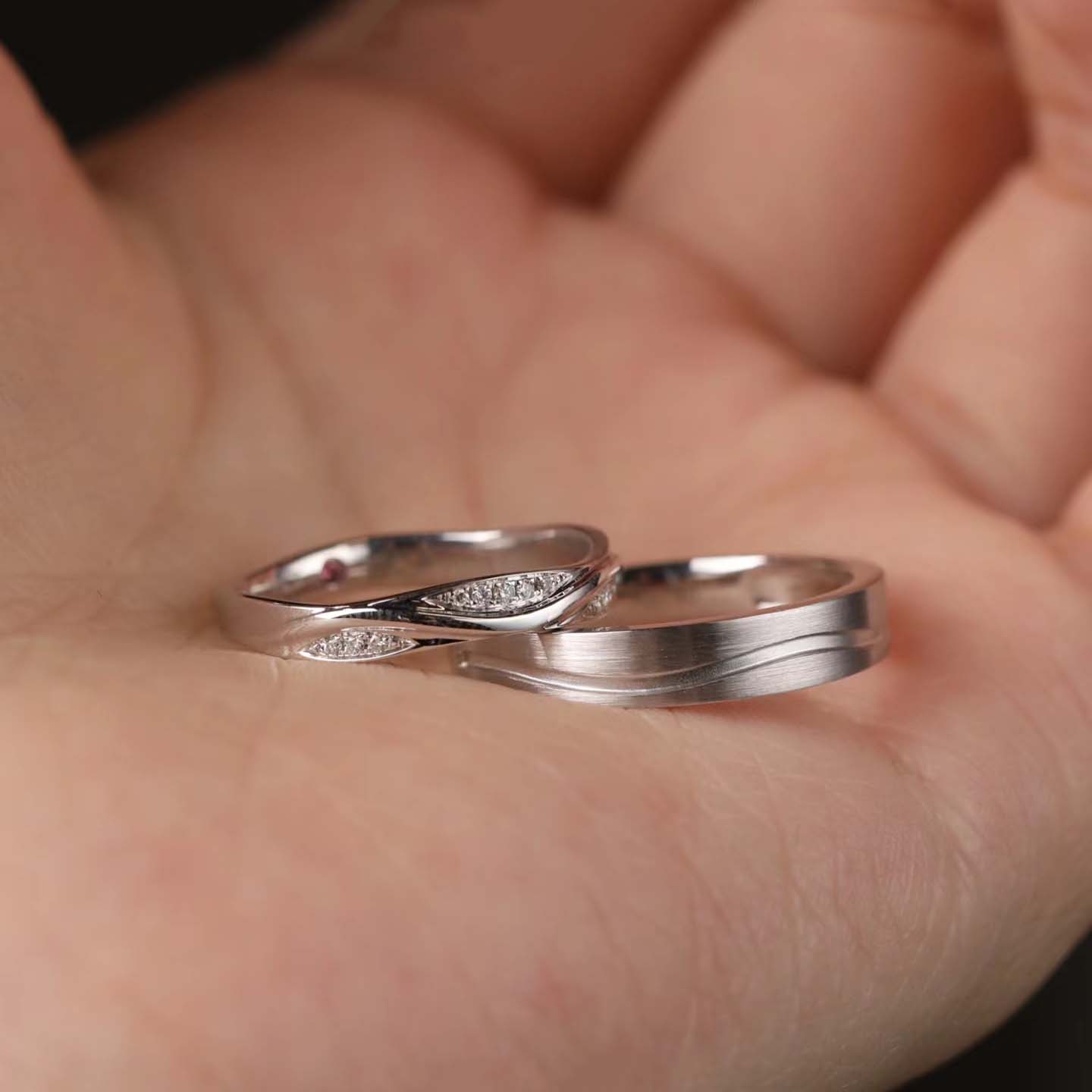 婚戒系列-交錯流線型對戒訂製 - 第3張圖 婚戒系列-交錯流線型對戒訂製