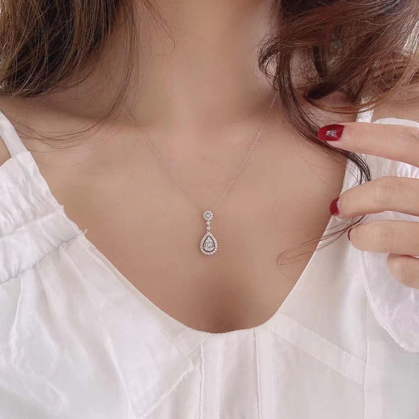 18K天然鑽石-氣質水滴墜飾