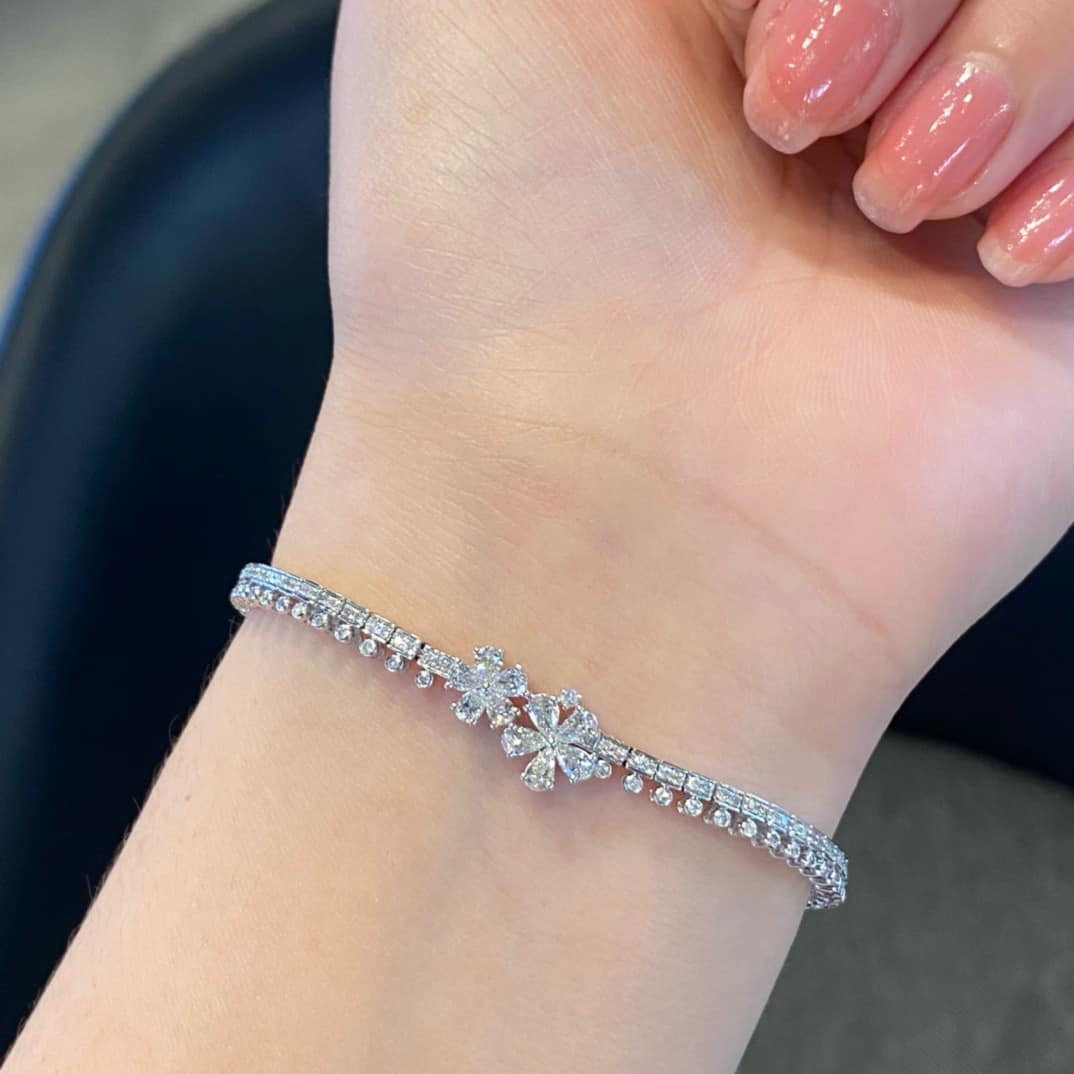 18K天然鑽石-櫻花珠邊手鍊