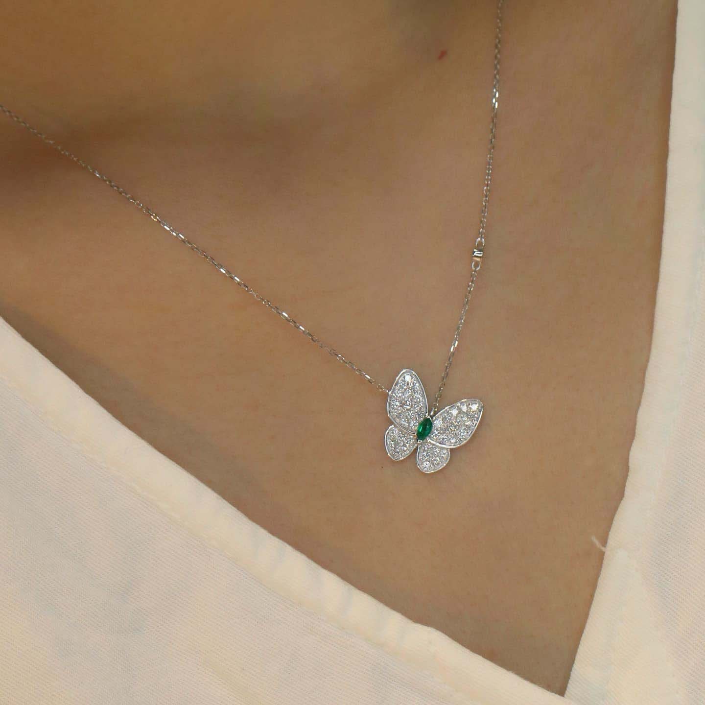 18K天然鑽石-祖母綠蝴蝶翩翩項鍊