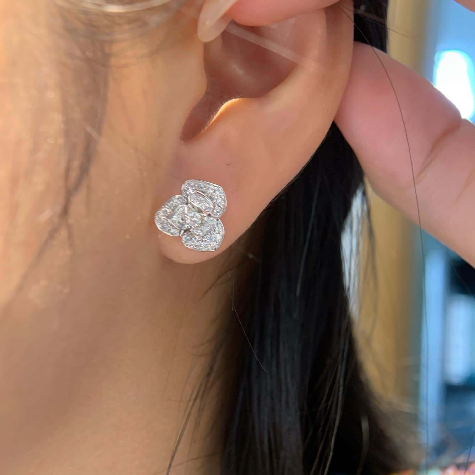 18K天然鑽石-玫瑰花瓣耳環