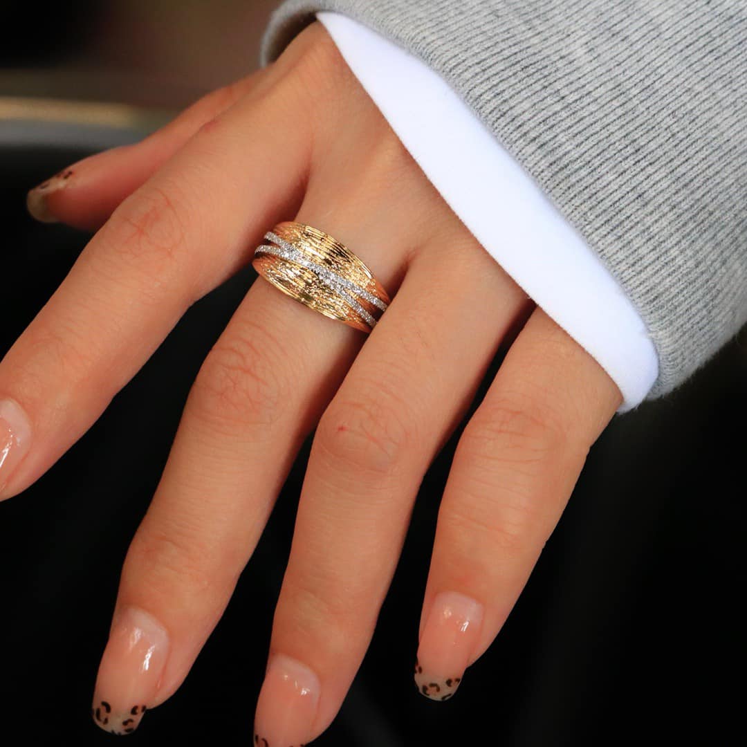 18K天然鑽石-交叉拉絲戒指