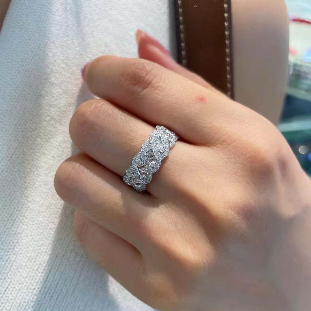 18K天然鑽石-扭波浪戒指