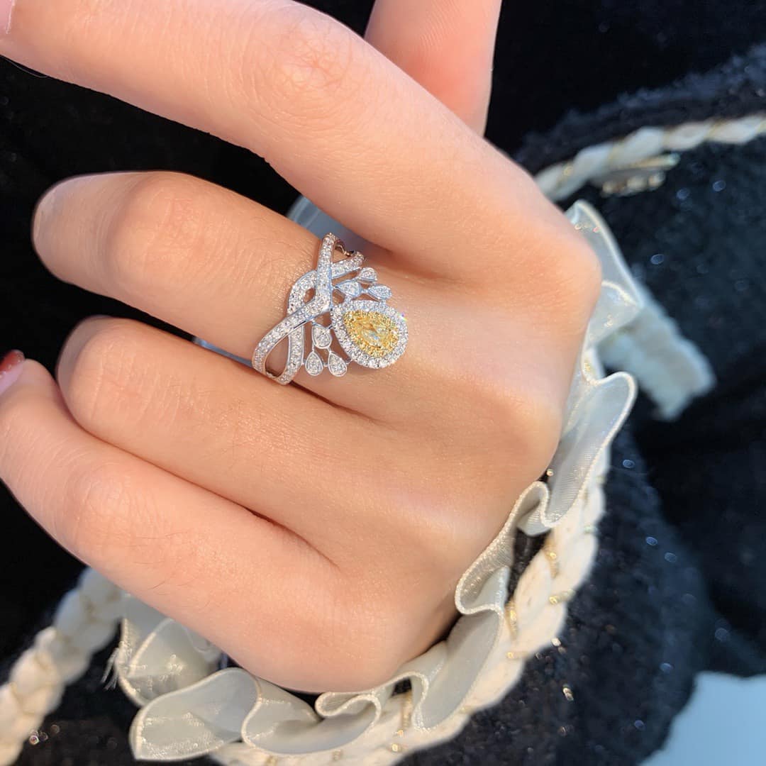 18K天然黃鑽-豪華皇冠戒指 - 第1張圖 18K天然黃鑽-豪華皇冠戒指