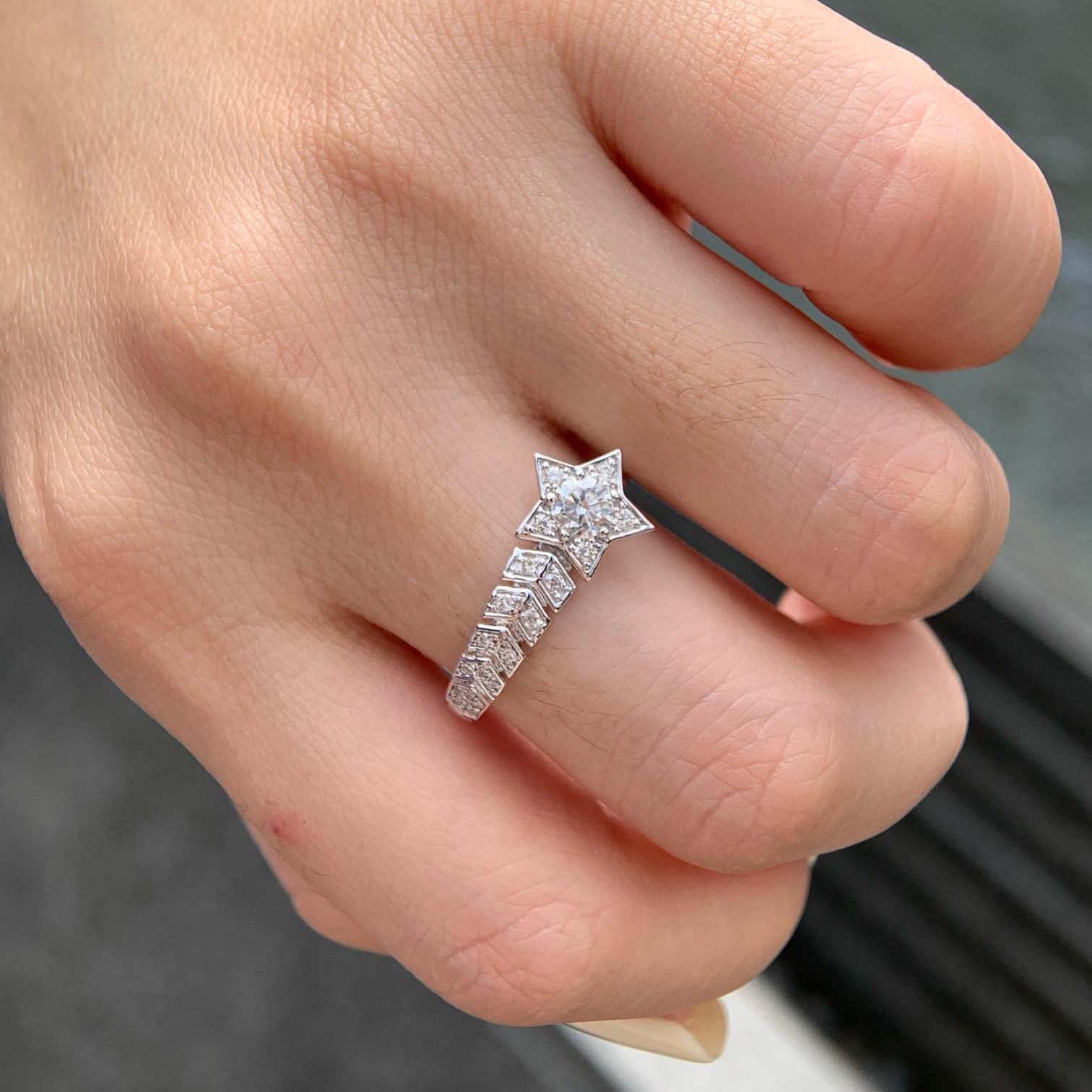 18K天然鑽石-流星經典戒指