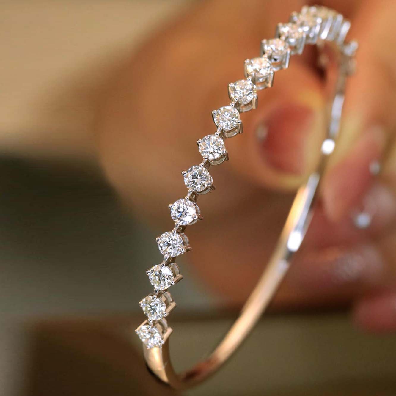 18K天然鑽石-四爪經典鑽石手鐲 - 第5張圖 18K天然鑽石-四爪經典鑽石手鐲