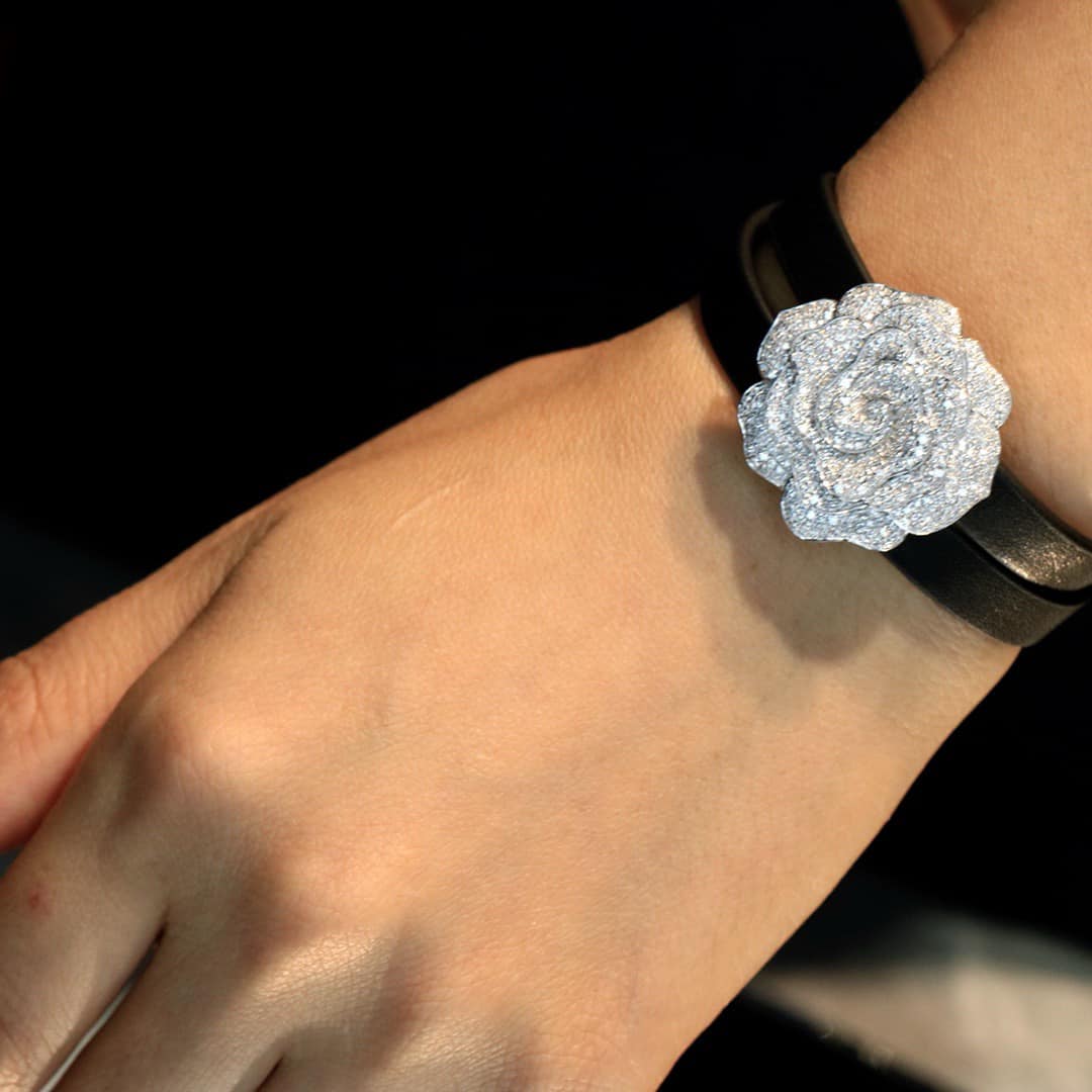 18K天然鑽石-華麗花朵多用墜飾 - 第4張圖 18K天然鑽石-華麗花朵多用墜飾