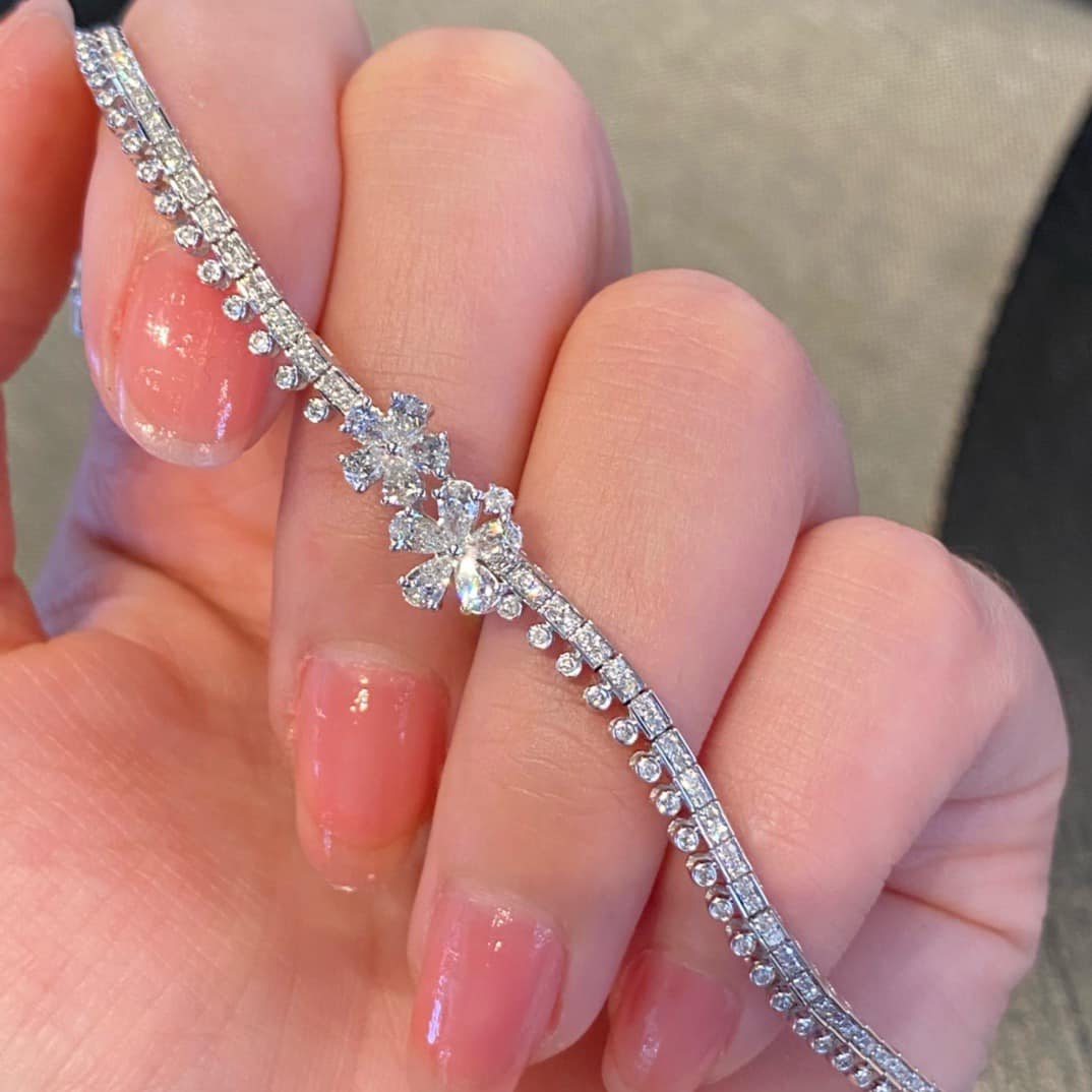 18K天然鑽石-櫻花珠邊手鍊