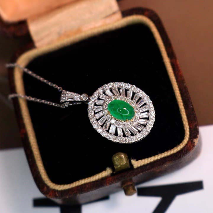 18K天然鑽石-祖母綠橢圓形項鍊 - 第3張圖 18K天然鑽石-祖母綠橢圓形項鍊