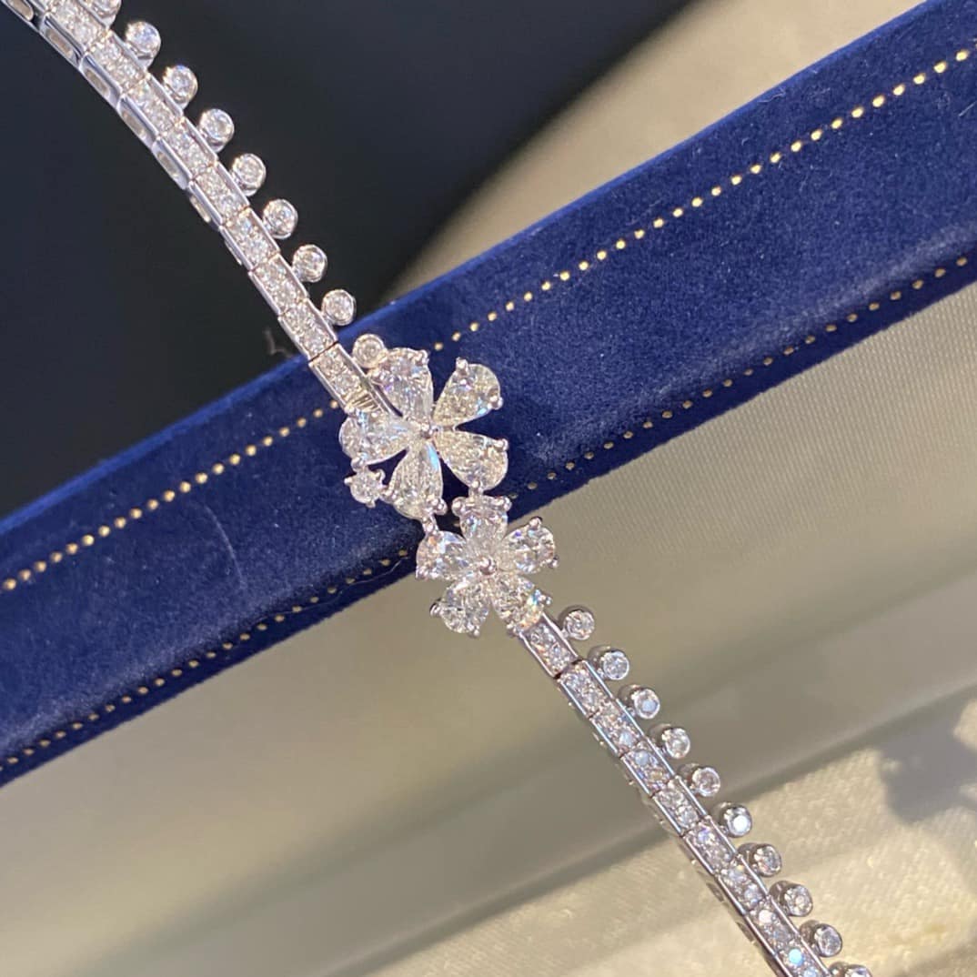 18K天然鑽石-櫻花珠邊手鍊