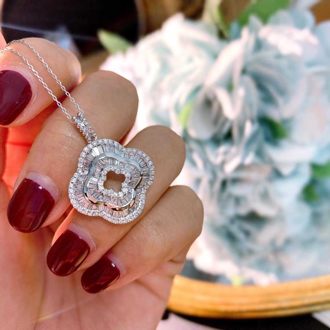 18K天然鑽石-大四葉草墜飾