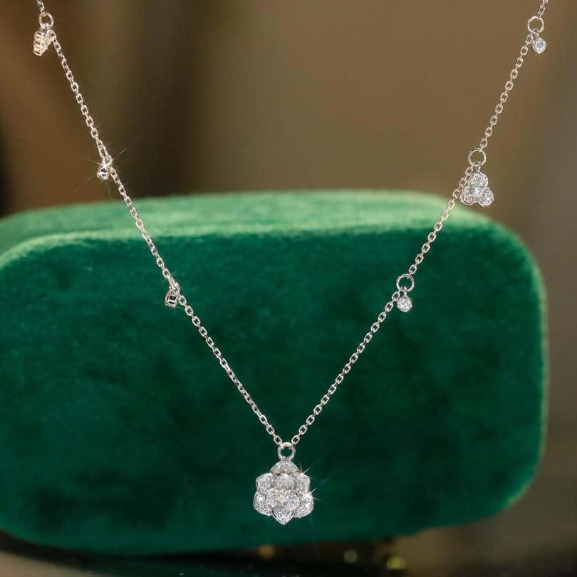 18K天然鑽石-精緻山茶花項鍊