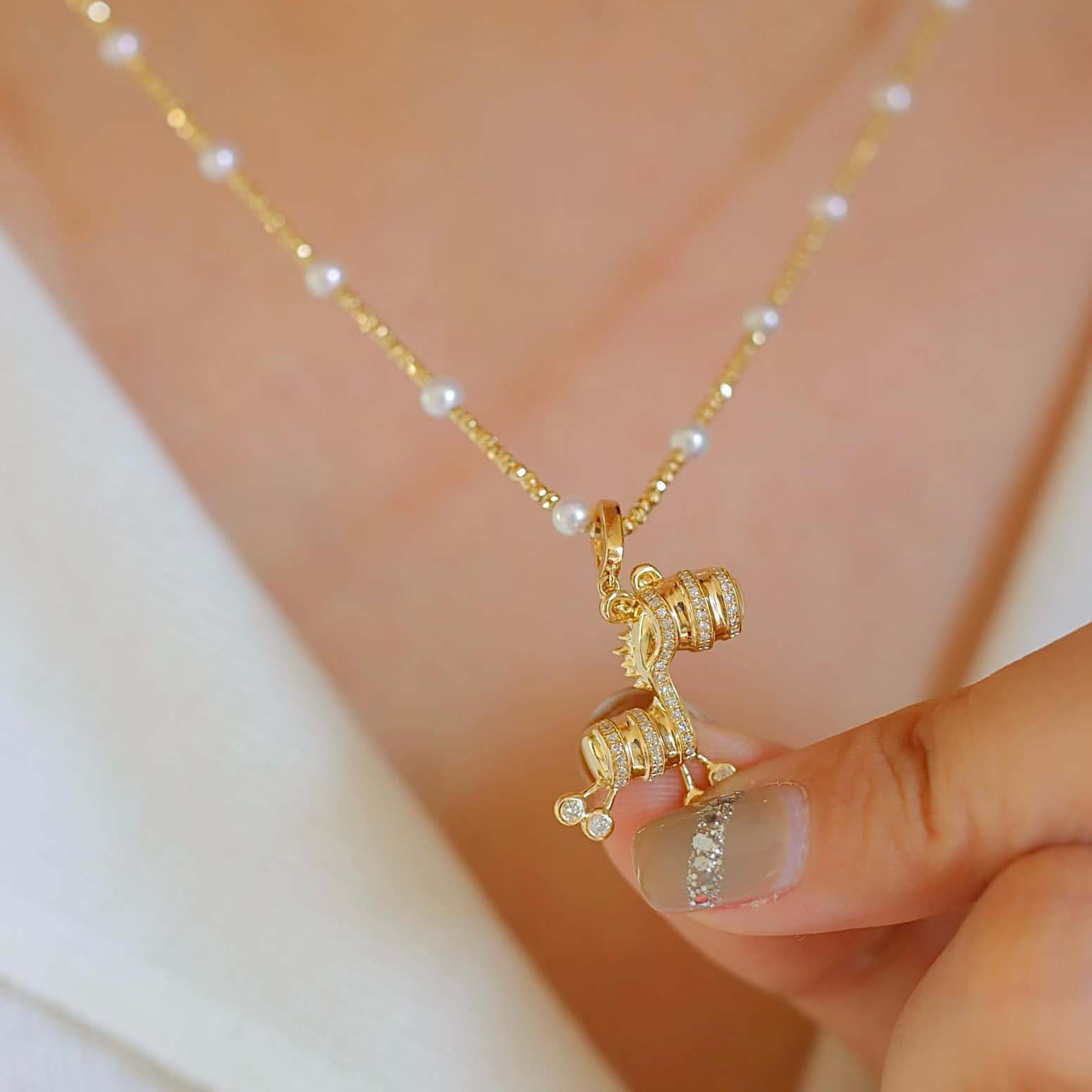 18K天然鑽石-小木馬墜飾