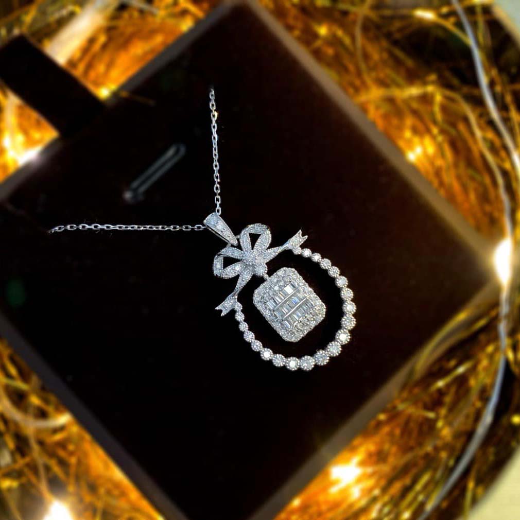 18K天然鑽石-優雅公主墜飾