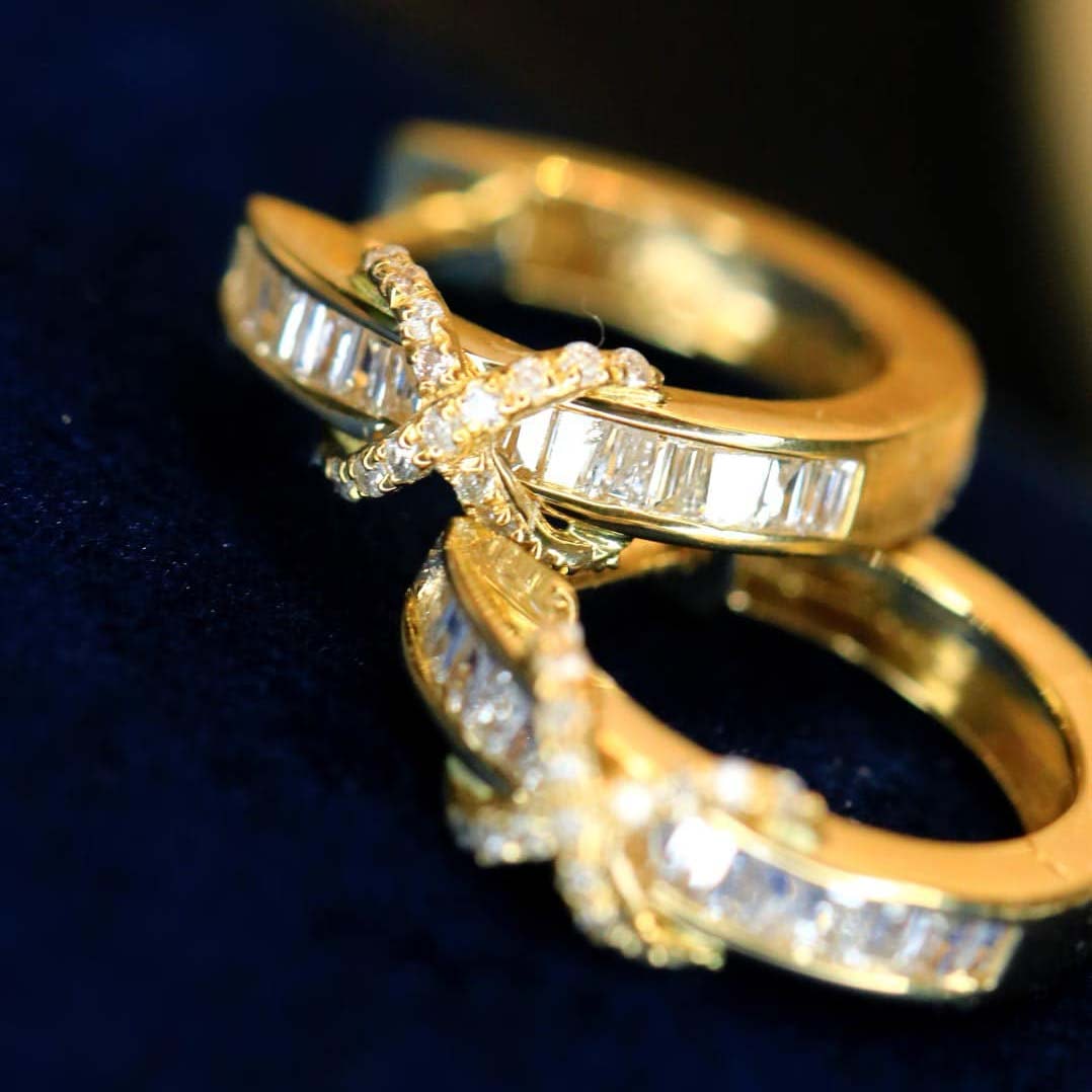 18K天然鑽石-氣質交叉耳環