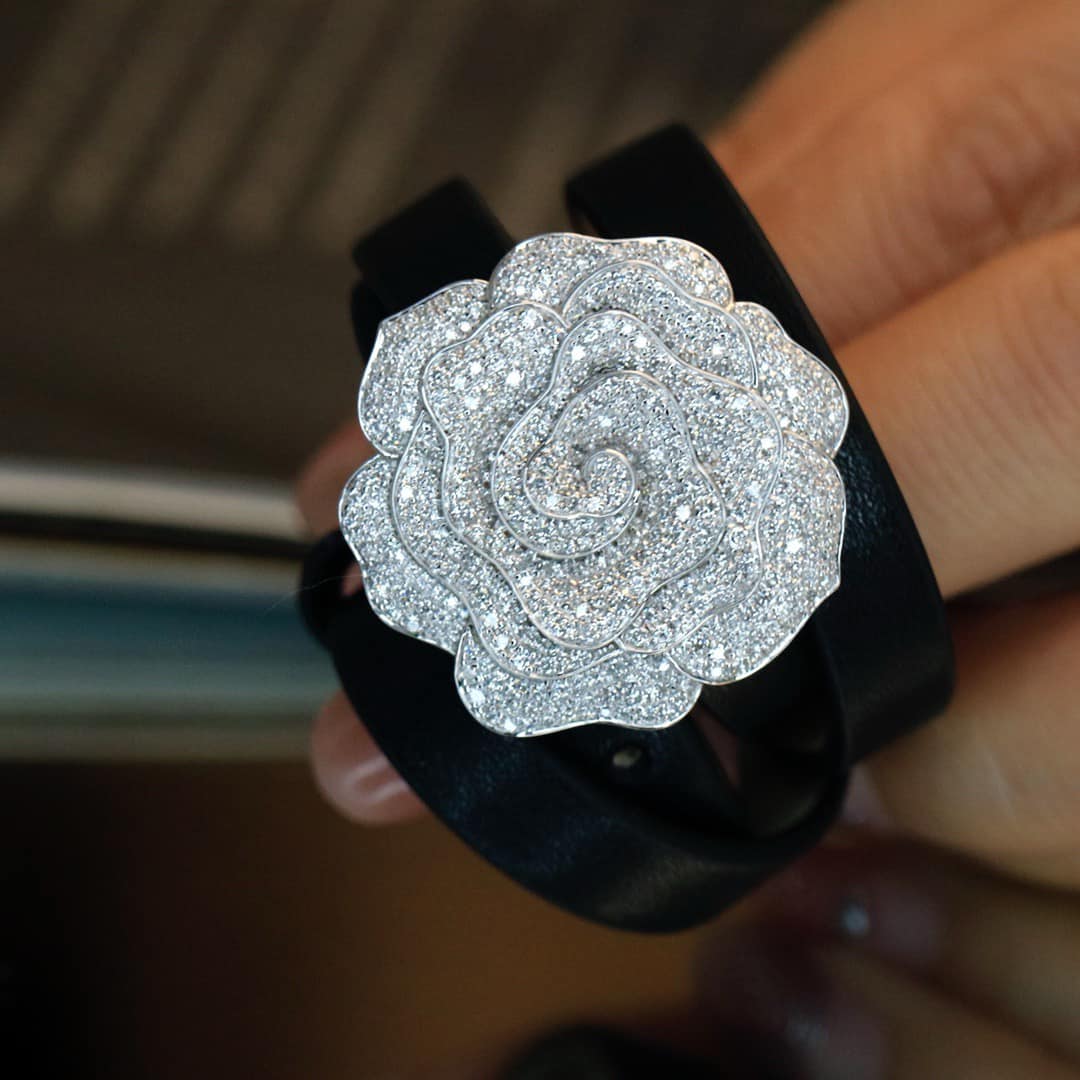 18K天然鑽石-華麗花朵多用墜飾 - 第7張圖 18K天然鑽石-華麗花朵多用墜飾