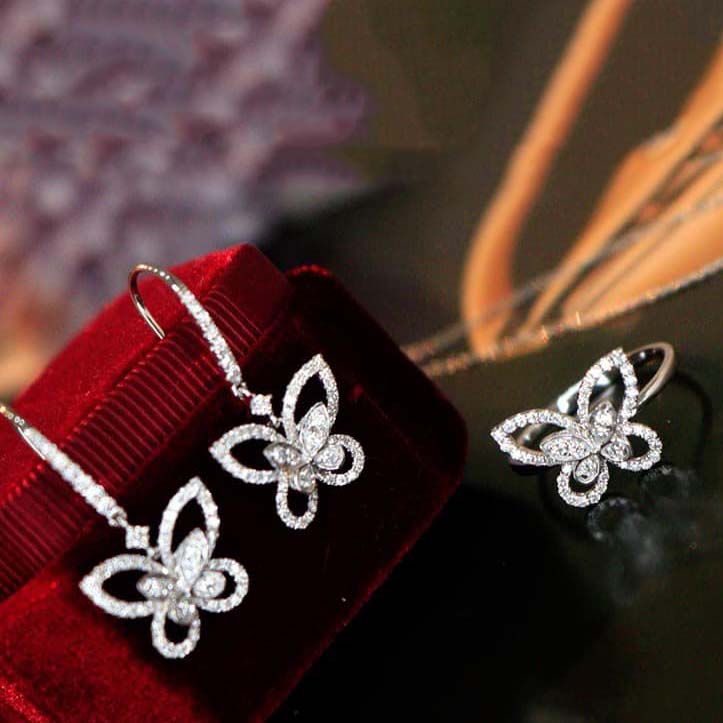 18K天然鑽石-四季蝴蝶花耳環/戒指/手鍊/項鍊