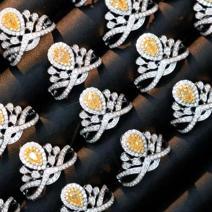 18K天然黃鑽-豪華皇冠戒指 - 第7張圖 18K天然黃鑽-豪華皇冠戒指