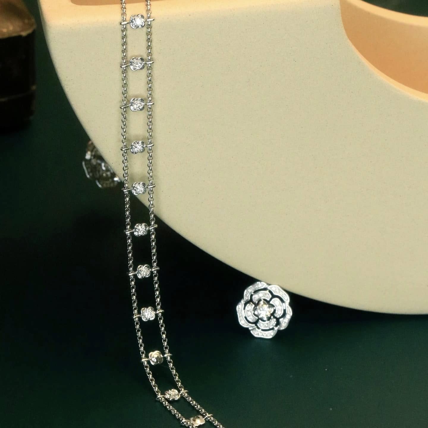 18K天然鑽石-山茶花兩戴式項鍊