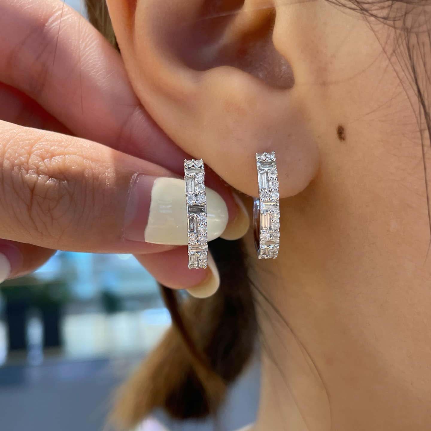 18K天然鑽石-大圈口耳環