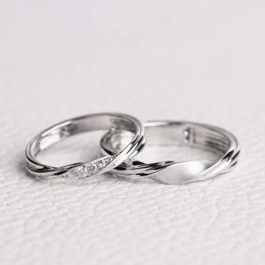 婚戒系列-輕輕扭轉對戒訂製
