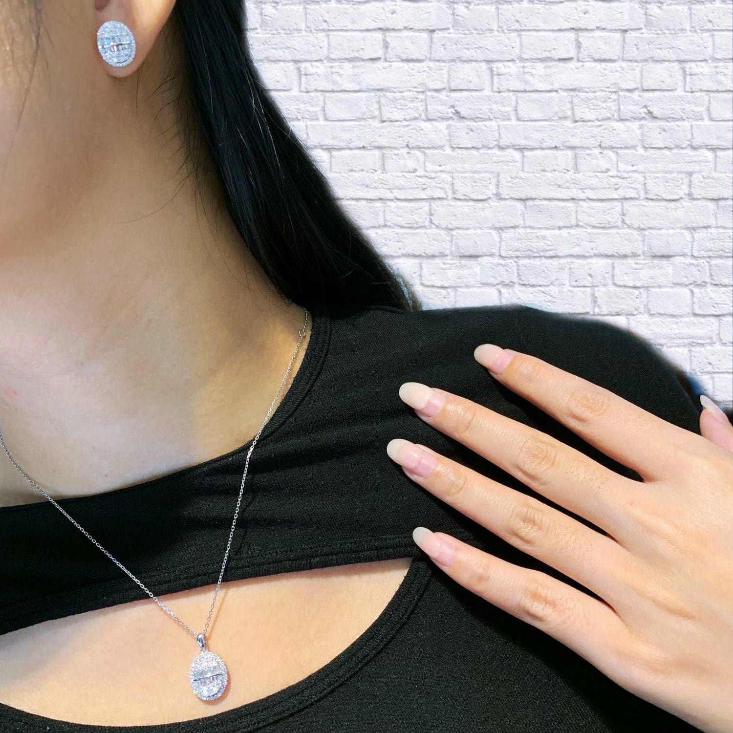 18K天然鑽石-鴿子蛋型拼鑲項鍊/耳環