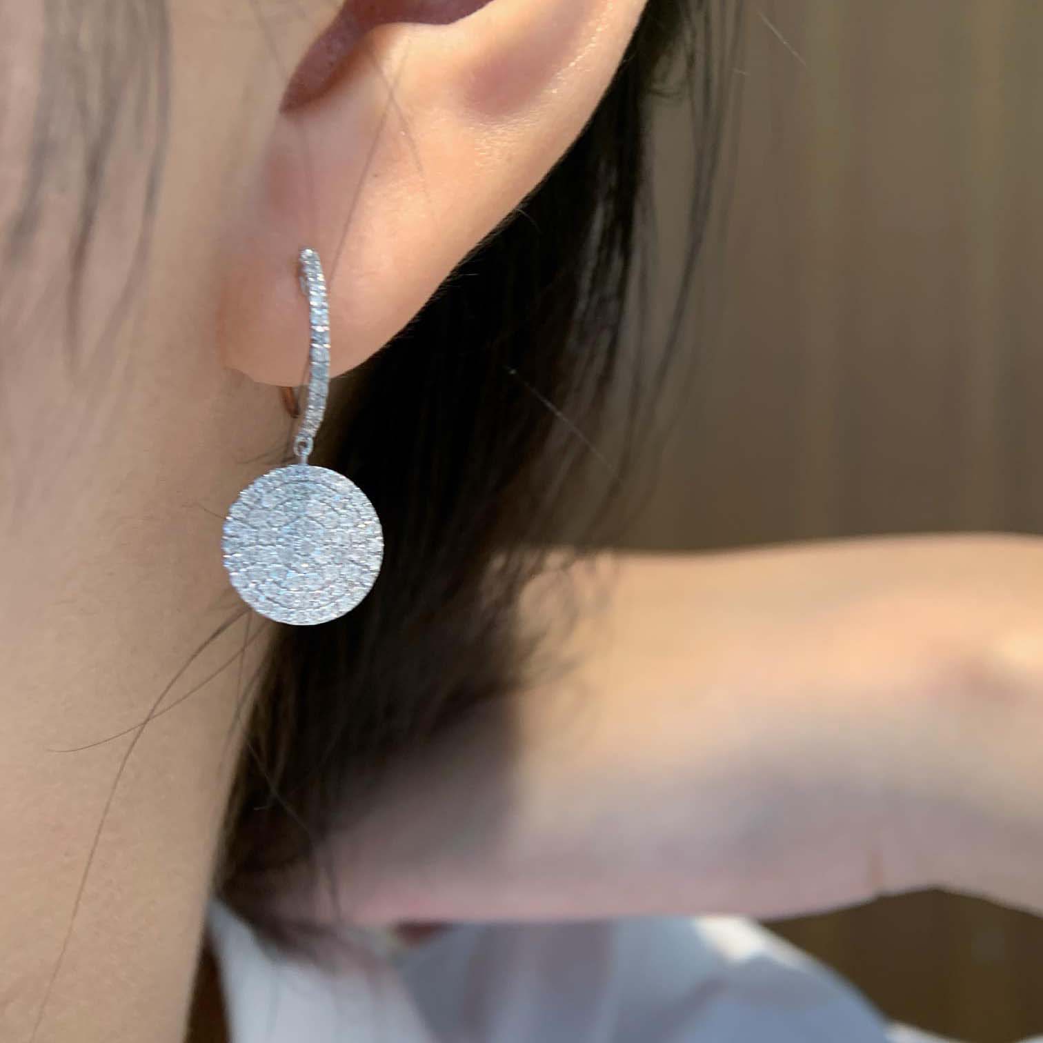 18K天然鑽石-大圓形垂墜耳環