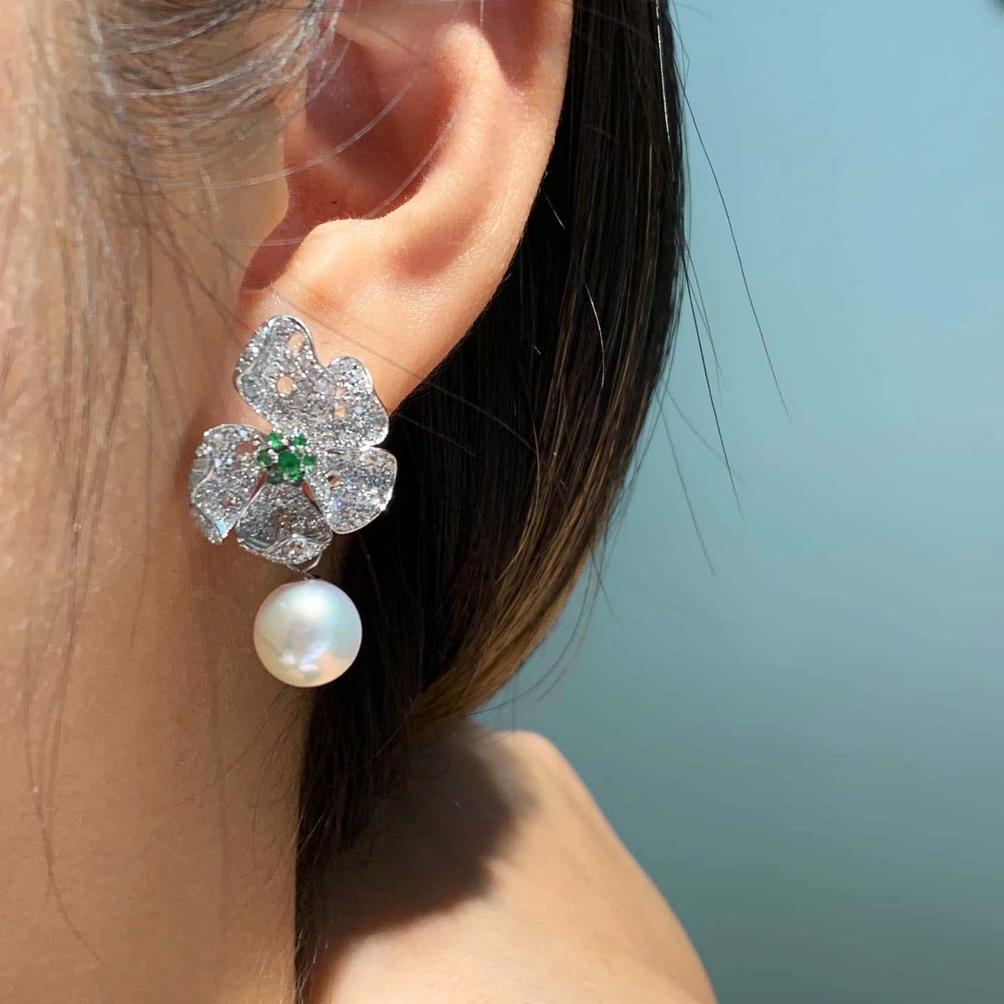 18K天然鑽石-祖母祿貴氣奢華花形耳環 - 第8張圖 18K天然鑽石-祖母祿貴氣奢華花形耳環