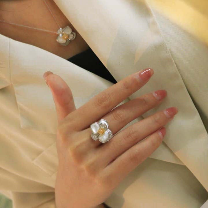 18K天然黃鑽-白貝母氣質花型項鍊/戒指/耳環 - 第10張圖 18K天然黃鑽-白貝母氣質花型項鍊/戒指/耳環