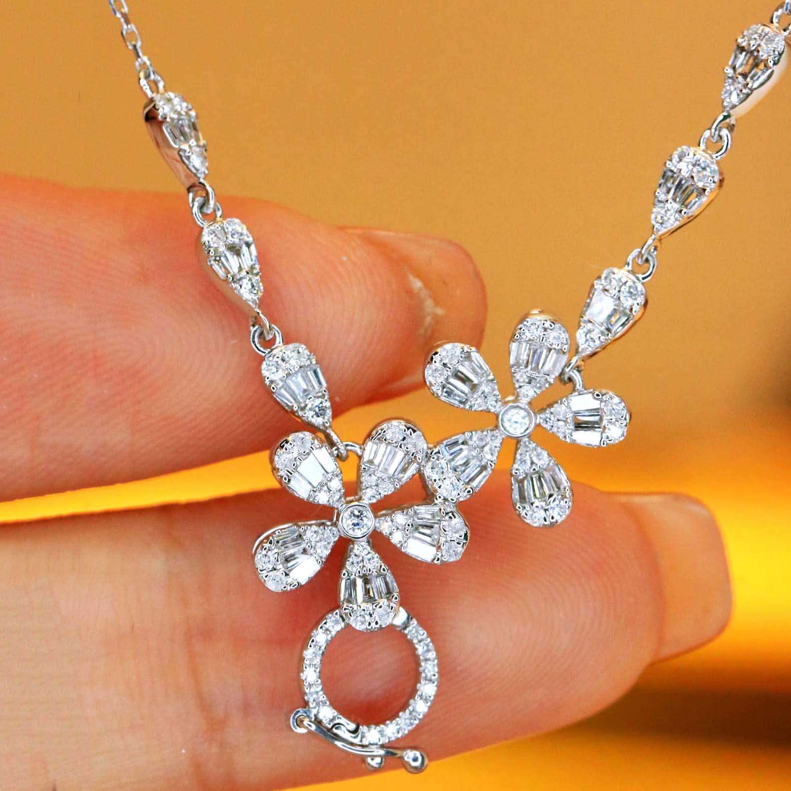 18K天然鑽石-雙花朵不規則萬能扣項鍊 - 第2張圖 18K天然鑽石-雙花朵不規則萬能扣項鍊