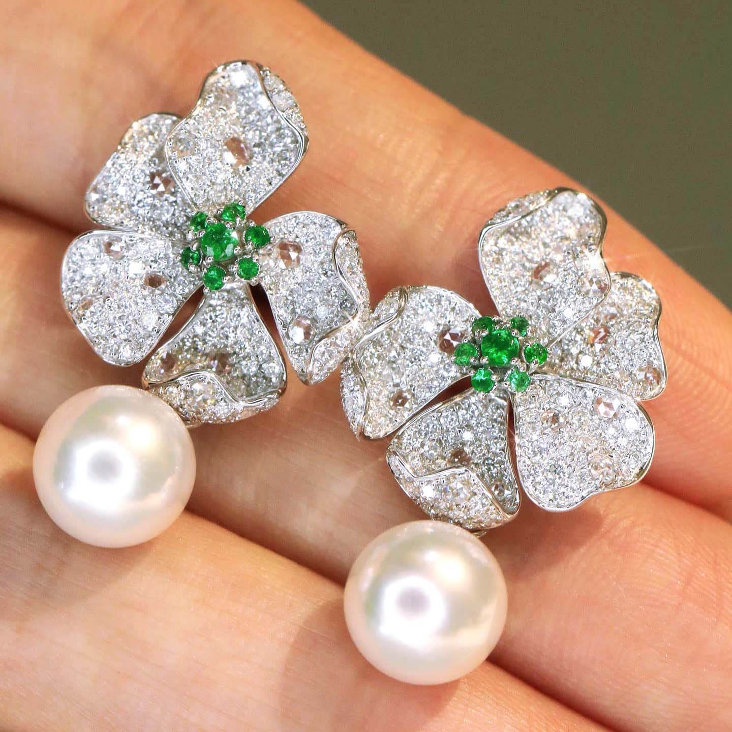 18K天然鑽石-祖母祿貴氣奢華花形耳環 - 第2張圖 18K天然鑽石-祖母祿貴氣奢華花形耳環