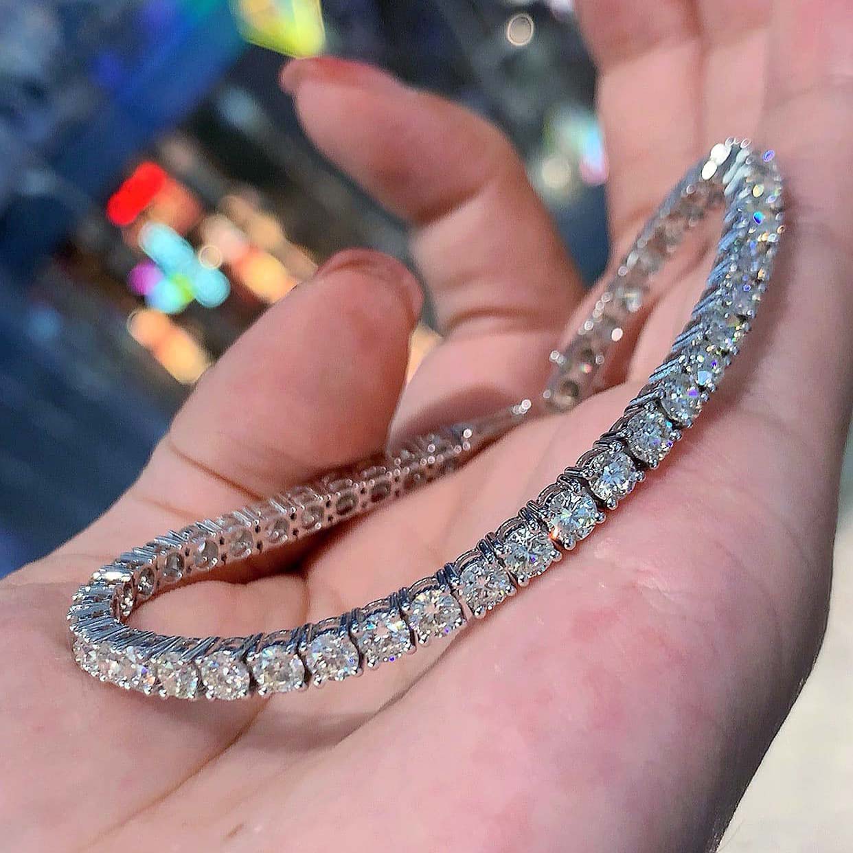 18K天然鑽石-四爪鑲嵌豪華手鍊