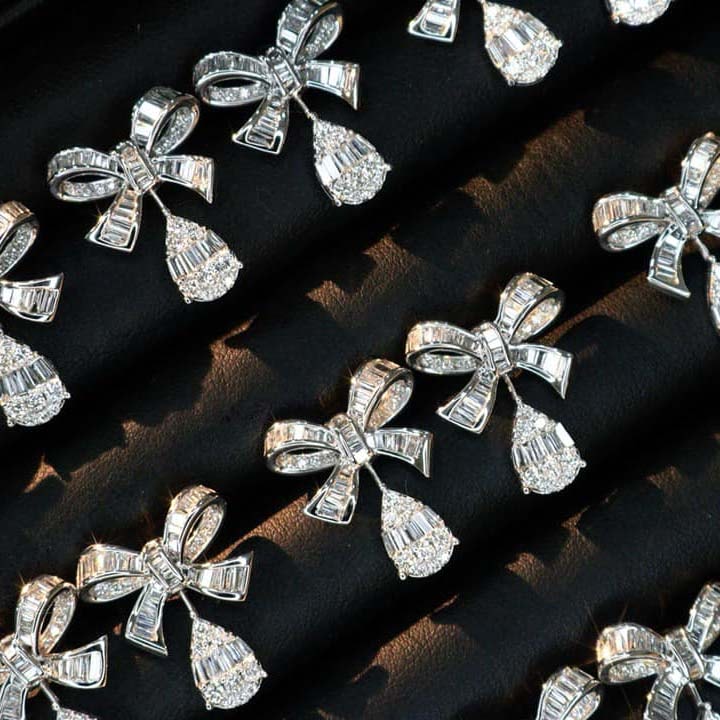 18K天然鑽石-蝴蝶大垂墜耳環