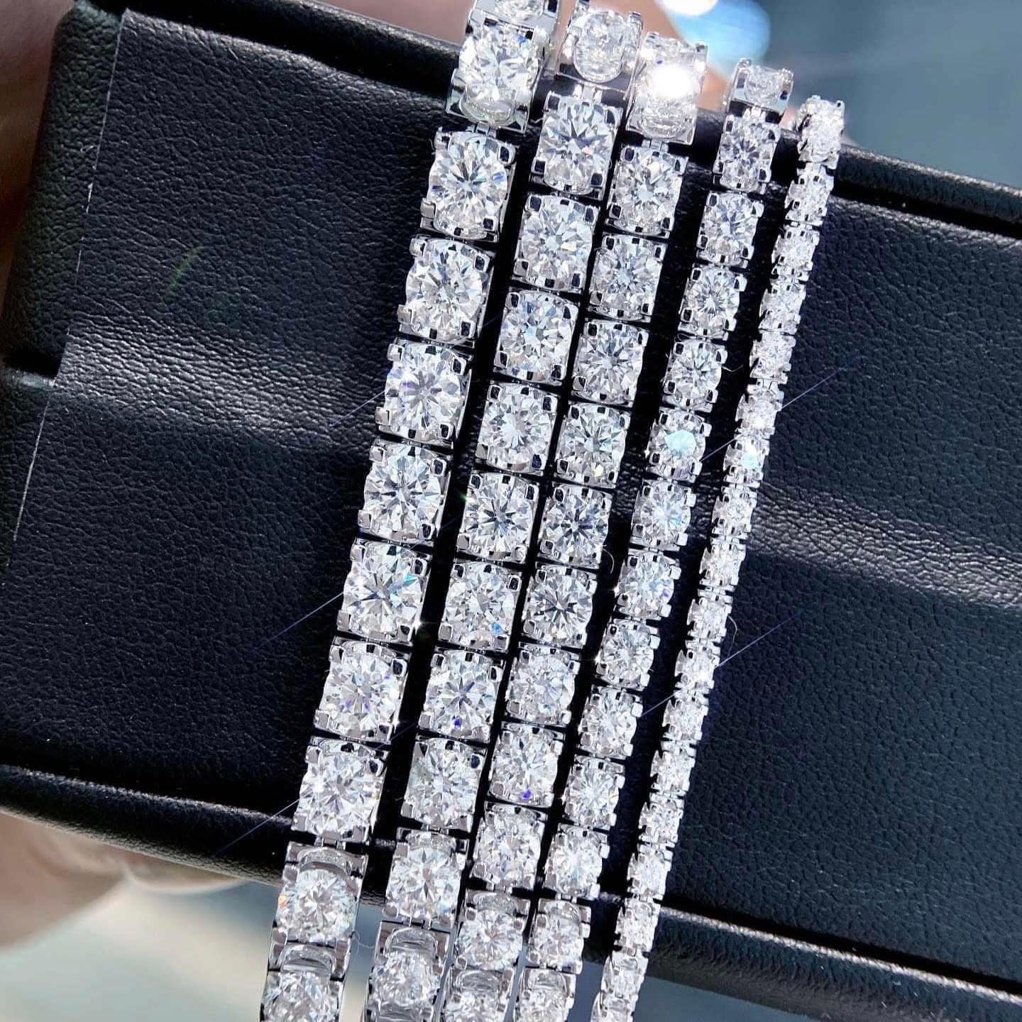 07 18K天然鑽石-經典爆閃手鍊