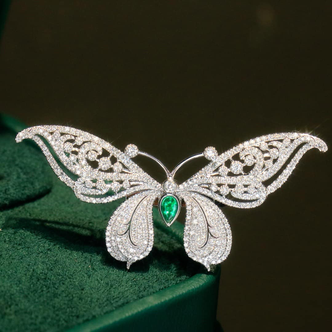 18K天然鑽石-祖母綠大蝴蝶萬用墜飾 - 第6張圖 18K天然鑽石-祖母綠大蝴蝶萬用墜飾