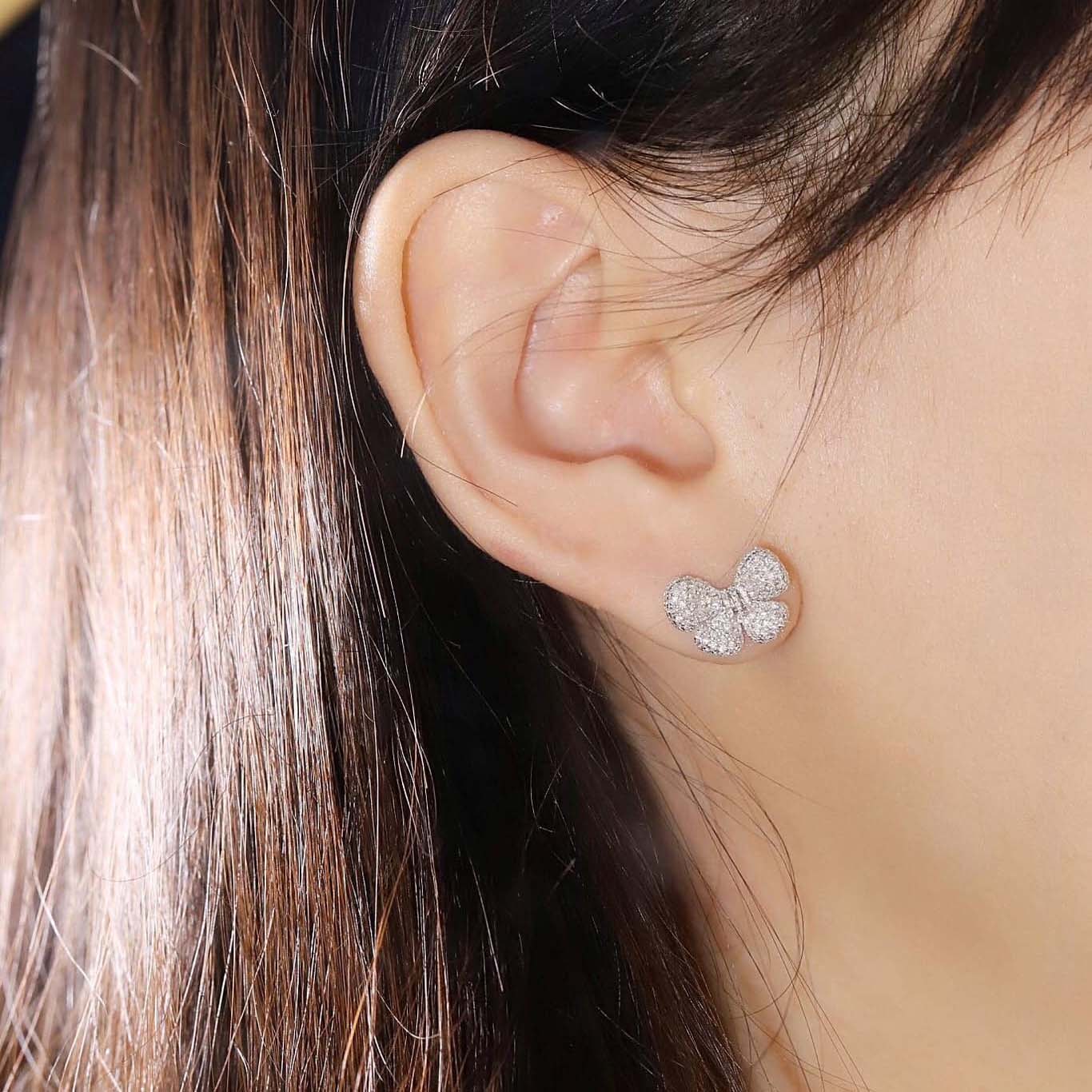 18K天然鑽石-立體精緻蝴蝶結耳環