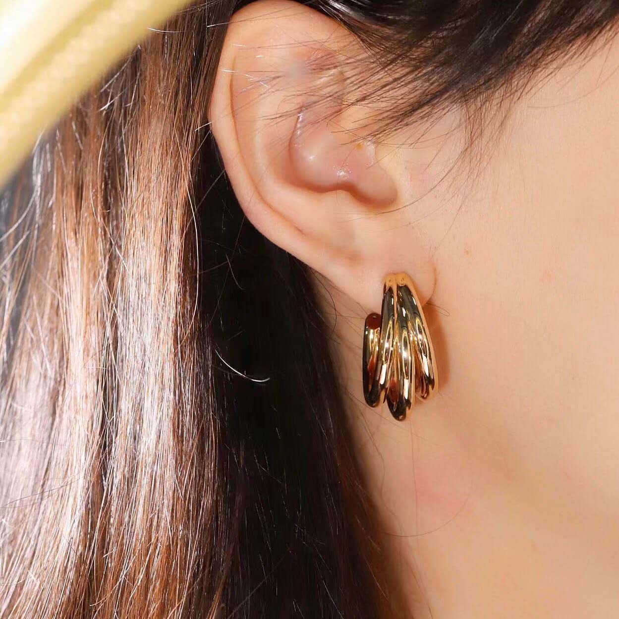 18K金-時尚硬金三爪耳環