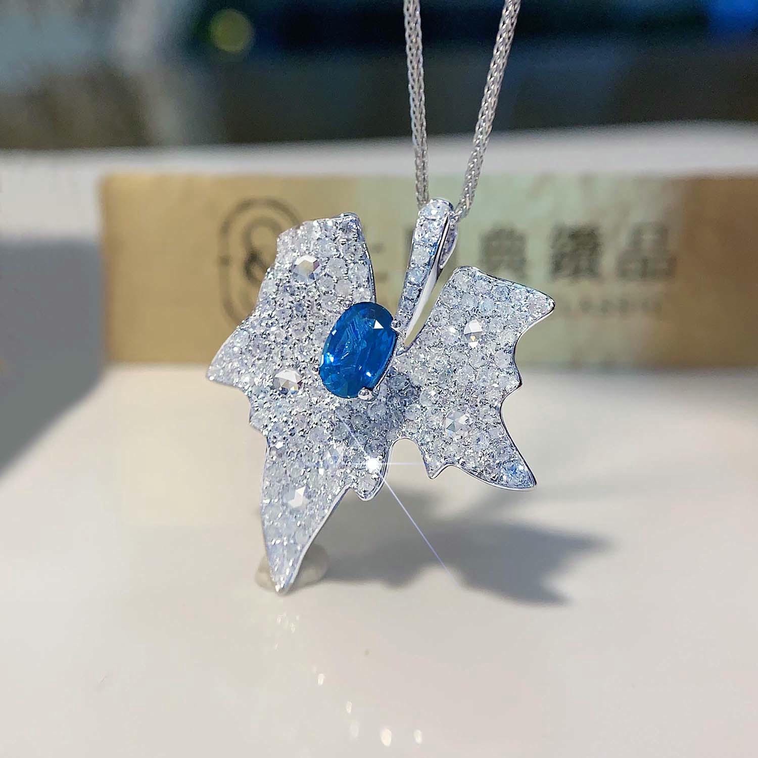 18K天然藍寶石-玫瑰鑽楓葉項鍊 - 第4張圖 18K天然藍寶石-玫瑰鑽楓葉項鍊