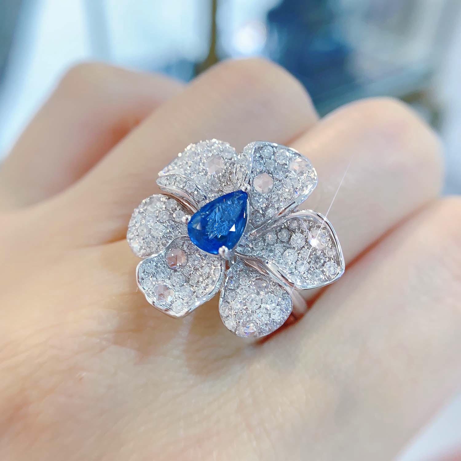 18K天然鑽石-藍寶石六瓣花戒指 - 第5張圖 18K天然鑽石-藍寶石六瓣花戒指