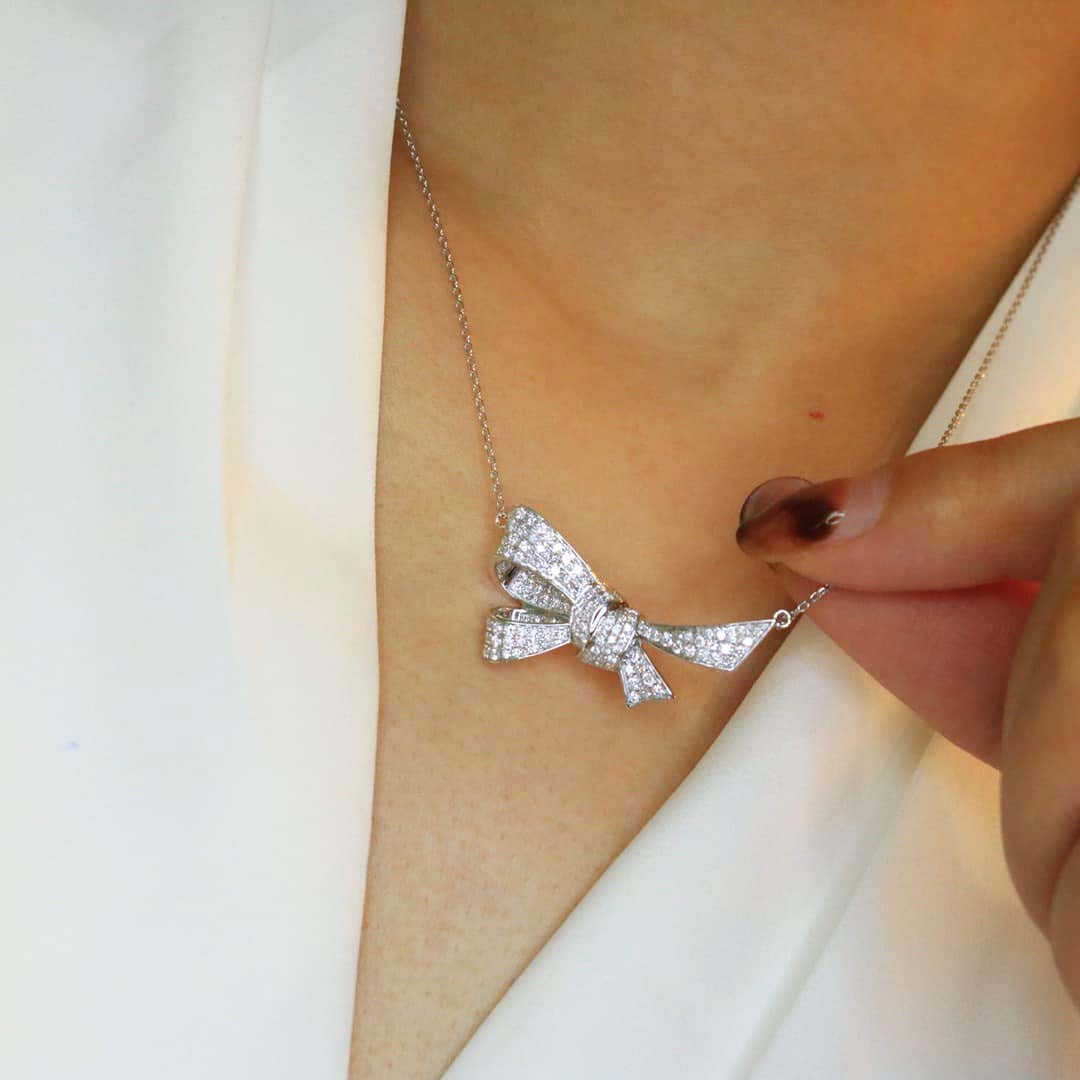 18K天然鑽石-夢幻蝴蝶結項鍊