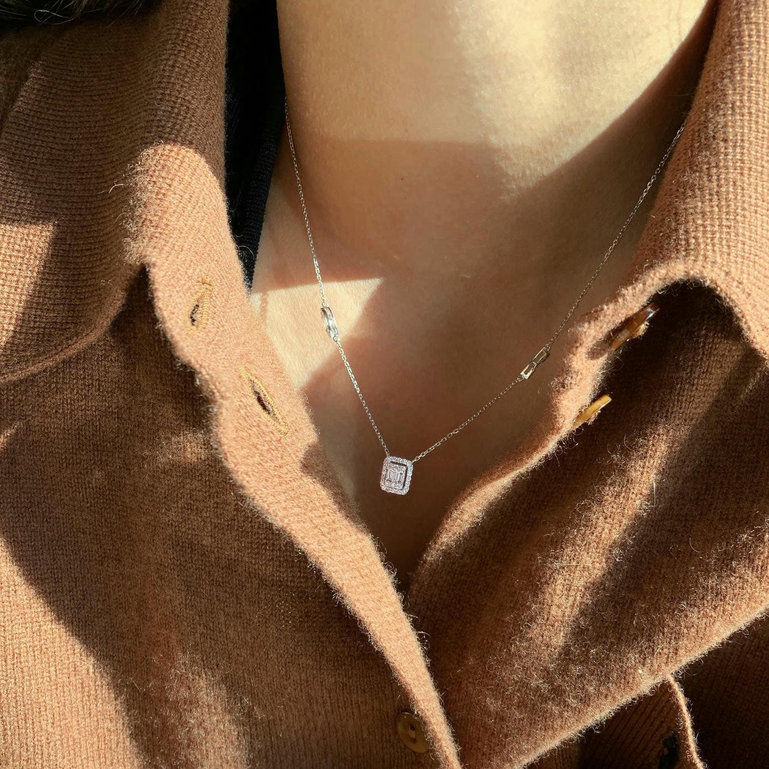 18K天然鑽石-馬眼拼鑲輕奢項鍊