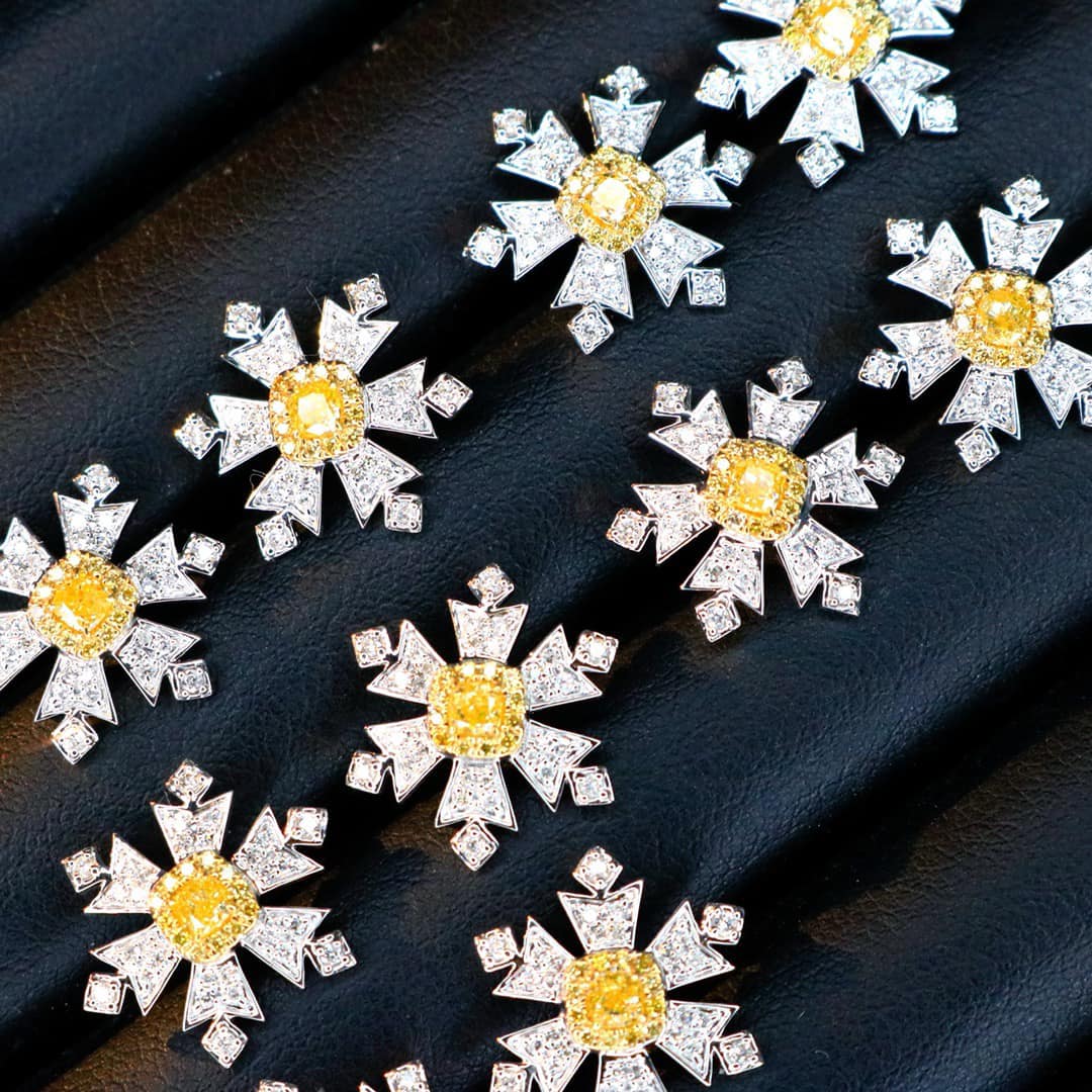 18K天然黃鑽-浪漫雪花耳環 - 第2張圖 18K天然黃鑽-浪漫雪花耳環