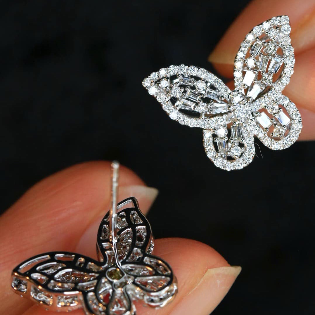 18K天然鑽石-蝴蝶閃動耳環 - 第6張圖 18K天然鑽石-蝴蝶閃動耳環