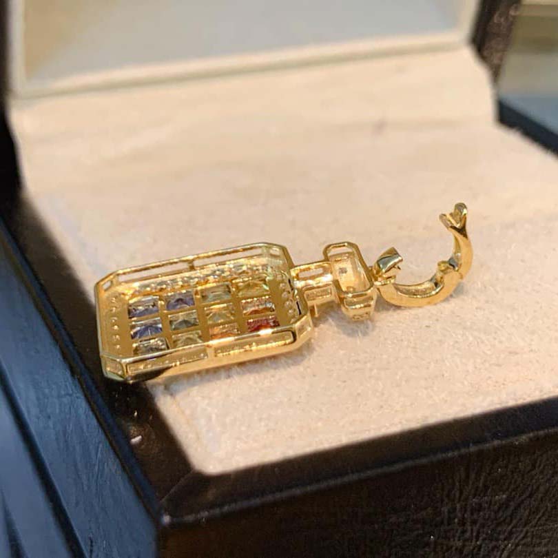 18K天然彩虹藍寶石-香水瓶造型墜飾