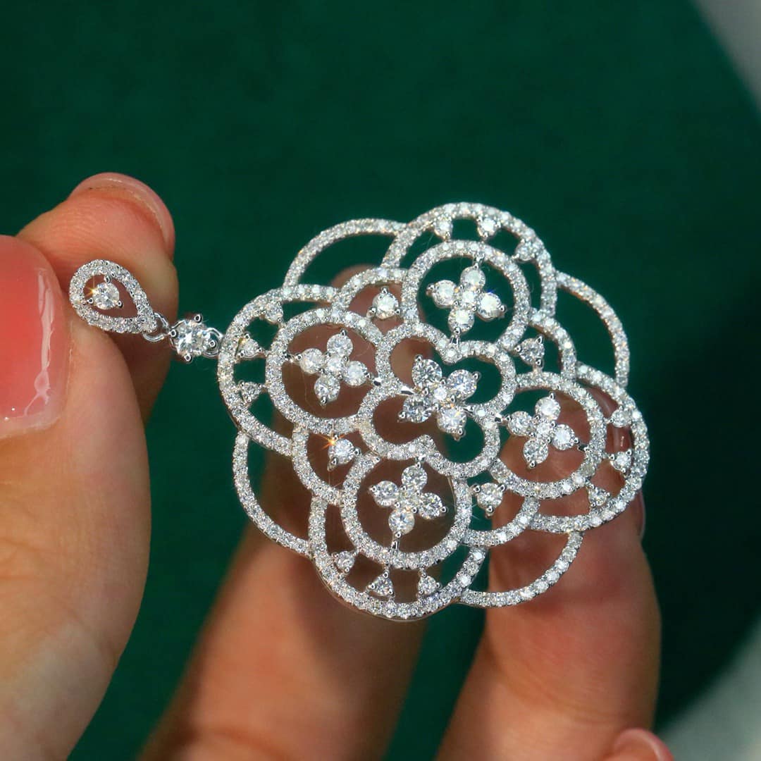 18K天然鑽石-豪華復古墜飾